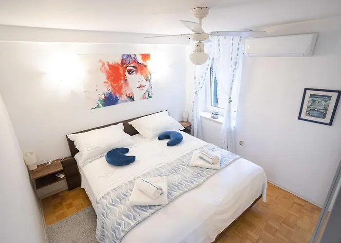 Daloro Apartment Split